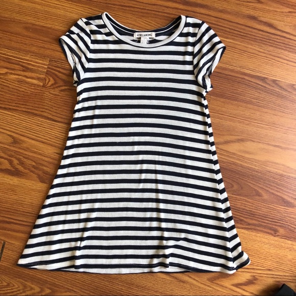 Billabong Other - BILLABONG GIRLS STRIPED DRESS Billabong Other - BILLABONG GIRLS STRIPED DRESS